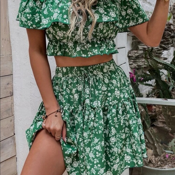 Ordered off of SHEIN only tried on once - Picture 2 of 2